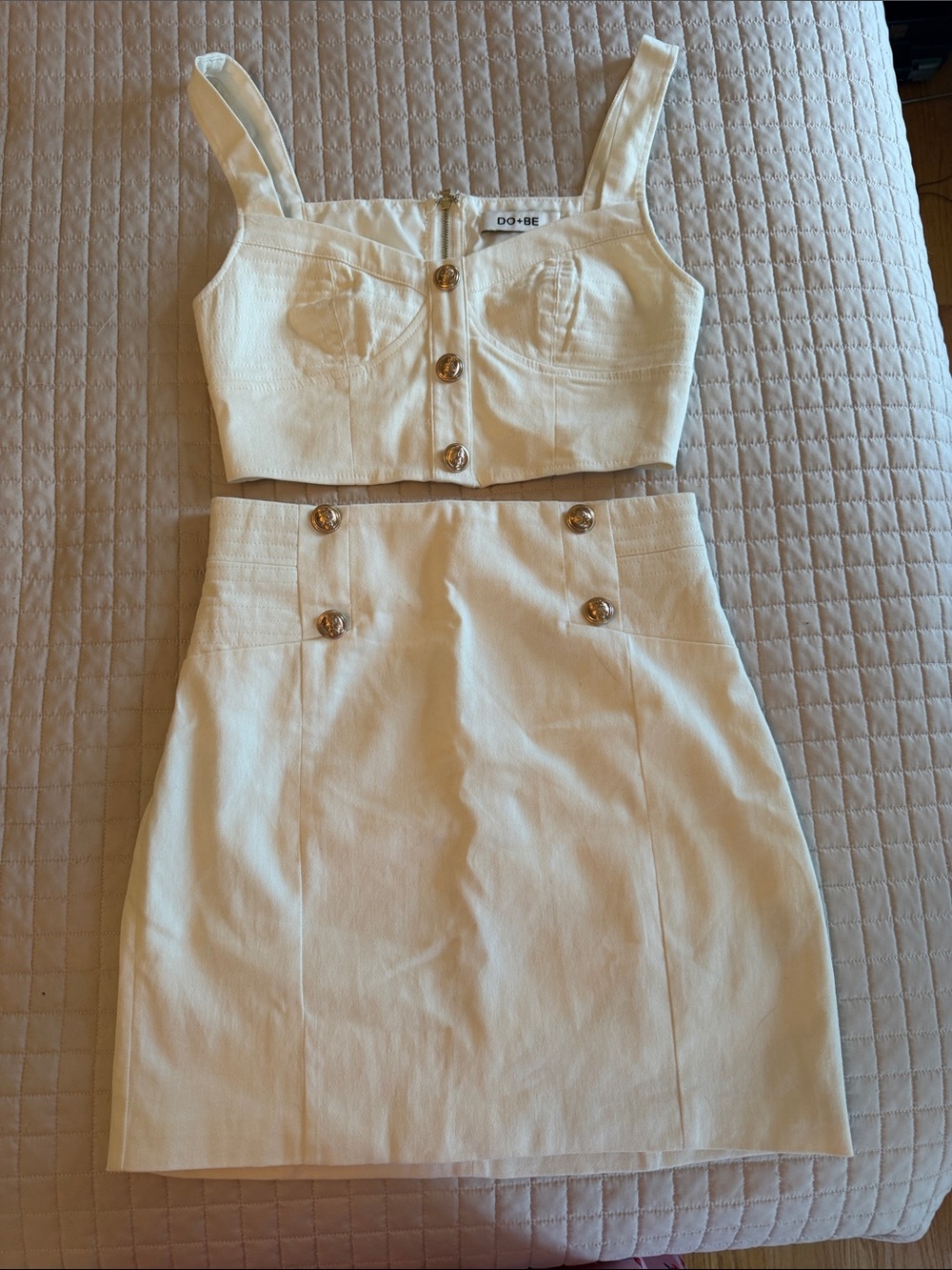DO+BE White Two-Piece Top & Skirt Set | Size MEDIUM NWT